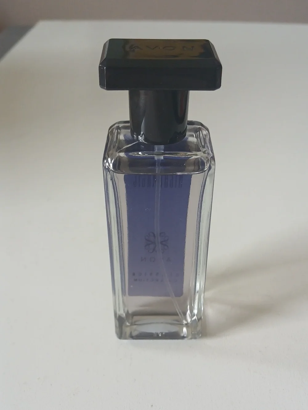 Avon Night Magic Classics Cologne - Picture 2 of 4